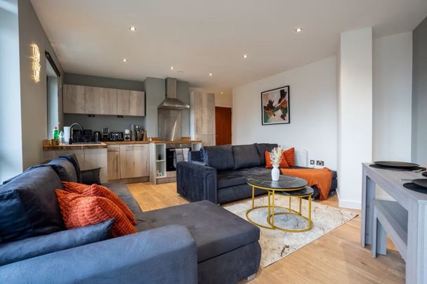 2 Bed Penthouse, Atkinson St, LS10 - Photo 1