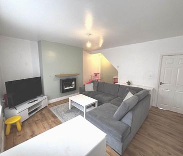 2 bedroom terraced house to rent - Photo 1