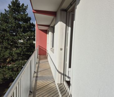 Location Appartement 4 pièces 67m² ST MARTIN D HERES 38400 - Photo 4
