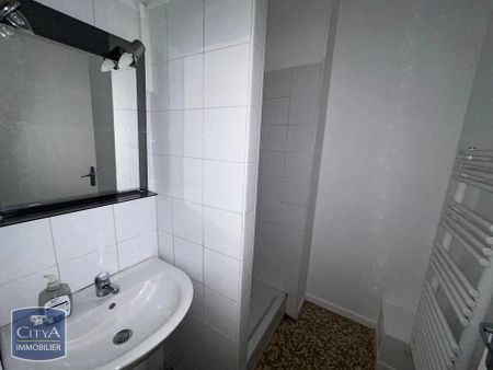 Appartement à louer 4 pièces 66.55m² - Photo 2