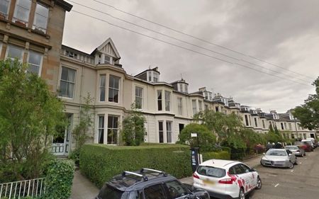 2 Bed Flat - Photo 5
