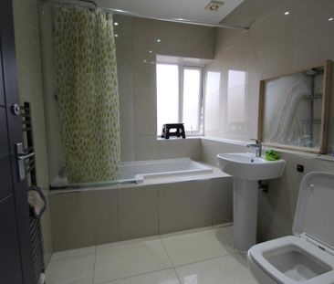 2 bedroom flat to rent - Photo 6