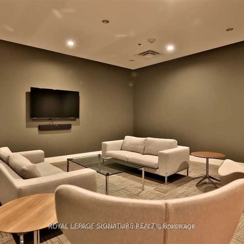 111 St Clair Avenue W #422 - Photo 1