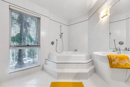 “Private Acreage Living - Furnished” - Photo 5