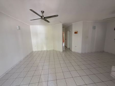 4B/15 Airlie Circuit, Brinkin - Photo 2