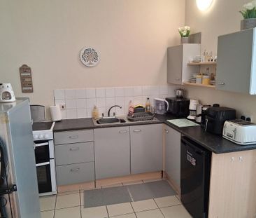 1 bedroom flat to rent - Photo 5