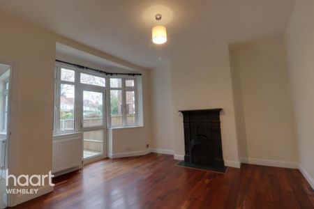 1 bedroom maisonette to rent - Photo 2