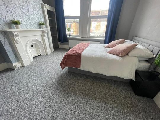 1 bedroom house to rent - Photo 1