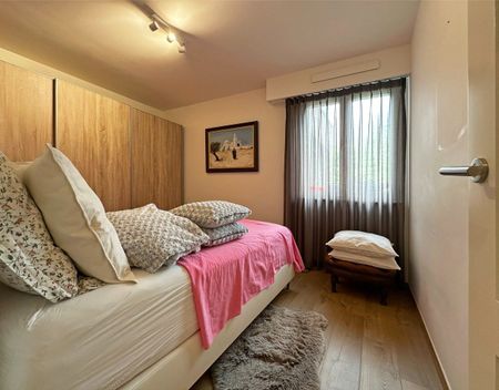 Luxueus appartement op een rustige centrumlocatie te 's Gravenwezel. - Photo 4