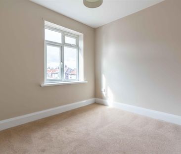 3 bed flat to rent in Whitefield Terrace, Newcastle Upon Tyne, NE6 - Photo 6