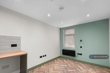 Studio to rent - Photo 3