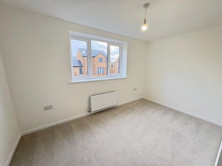 3 bedroom semi-detached house to rent - Photo 5