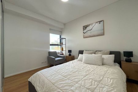 Furnished Two Bedroom Apartment! - Photo 3