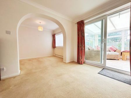 3 bedroom detached house to rent - Photo 5