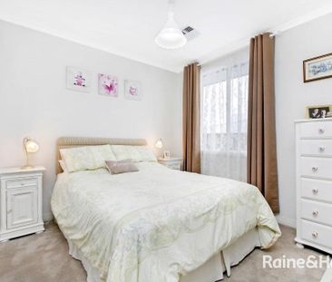 6 Casey Street, Hallett Cove, SA 5158 - Photo 3