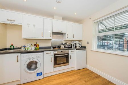 1 bedroom flat to rent - Photo 2