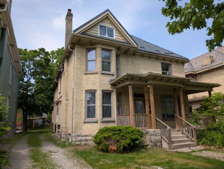 For Lease - 627 Wellington Street, London East, Ontario - Photo 5