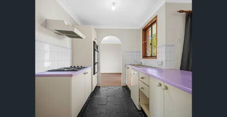 Spacious family home. - Photo 5