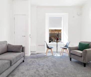 1 bedroom apartment to rent - Photo 2
