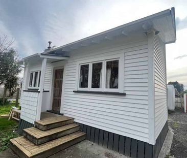 Spacious 2 Bedroom Property in Avondale - Photo 5