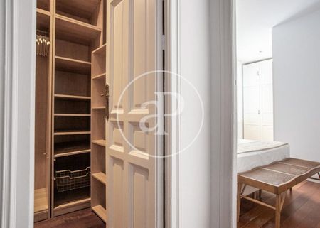 Flat for rent in Recoletos (Madrid) - Photo 3