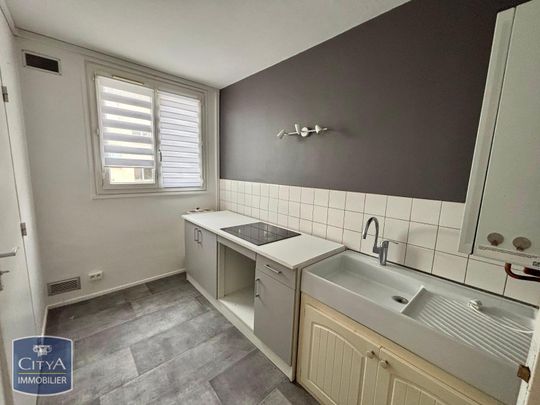 Location Appartement 3 pièces 69m² CHATEAUROUX 36000 - Photo 1