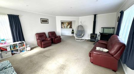 3 Bedroom Home in Avalon - Photo 3