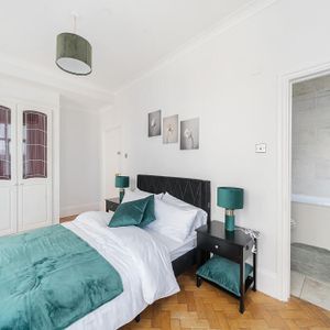 Room in a Shared Flat, High Street, CR0 - Photo 2