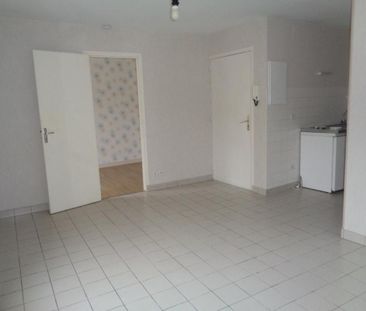 Location Appartement 1 pièce 32m² CHAUVIGNY 86300 - Photo 6