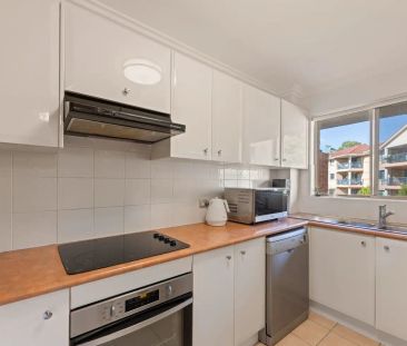 “Spacious Abode | Commuters Dream” - Photo 1