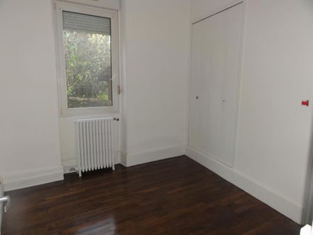 Location Appartement 3 pièces 59m² LE CREUSOT 71200 - Photo 3