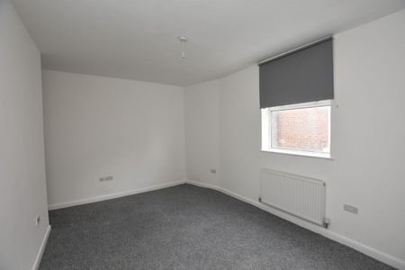 1 bed Apartment for Rent - Photo 2