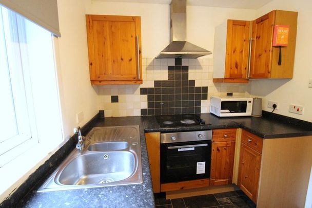 4 bedroom detached house to rent - Photo 1
