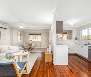 3 Bedroom house Redcliffe Contact Julie Sykes 0438 050 110 6 month ... - Photo 1