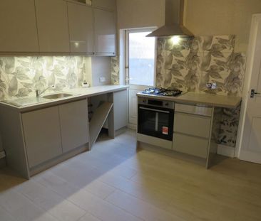 2 bedroom terraced house to rent - Photo 3