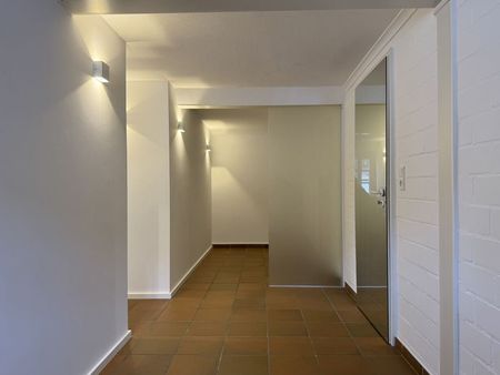 Einzigartige Gewerbeeinheit im Fachwerkhaus – perfekt für Büro oder Praxis - Photo 5