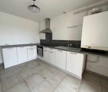 Location Appartement 4 pièces 84m² PORTES LES VALENCE 26800 - Photo 3