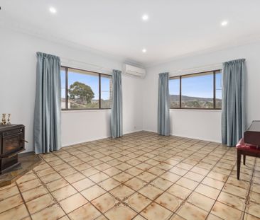 36 Pindari Cres, Karabar NSW 2620 - House For Rent | Domain - Photo 3