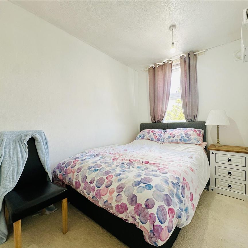 Hardwick Crescent, LE7, Leicester - Photo 1