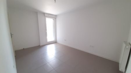 location Appartement T2 DE 46.39m² À BORDEAUX - Photo 3