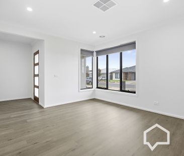 11 Tanby Drive Huntly VIC - Photo 6