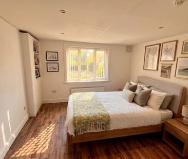 Studio Flat, Montrell Road, SW2 - Photo 5