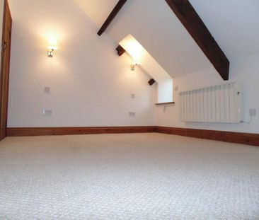 1 bedroom barn conversion to rent - Photo 2
