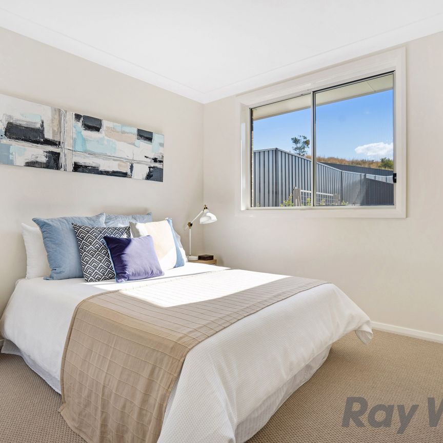 2 Kuraman Close, Macquarie Hills NSW 2285 - House For Rent | Domain - Photo 1