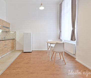 Pronájem bytu 1+kk 26 m2 - Photo 2