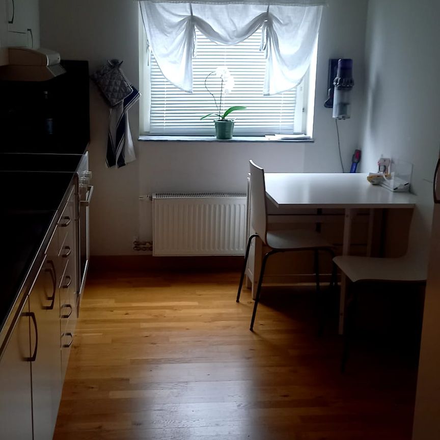 Södergatan, Märsta - Photo 1