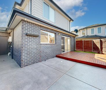 Modern 3-Bedroom Townhouse - Just 1km to Tullamarine Primary School - Photo 4