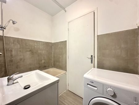 Location Appartement 1 pièce 26m² MARSEILLE 3ème - Photo 5