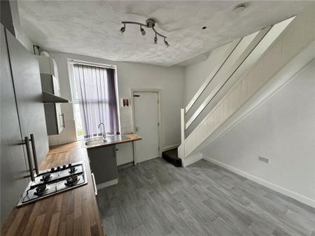 2 bedroom terraced house to rent - Photo 5