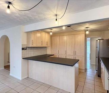 Church Gardens, West Row, Bury St. Edmunds, IP28 - Photo 5